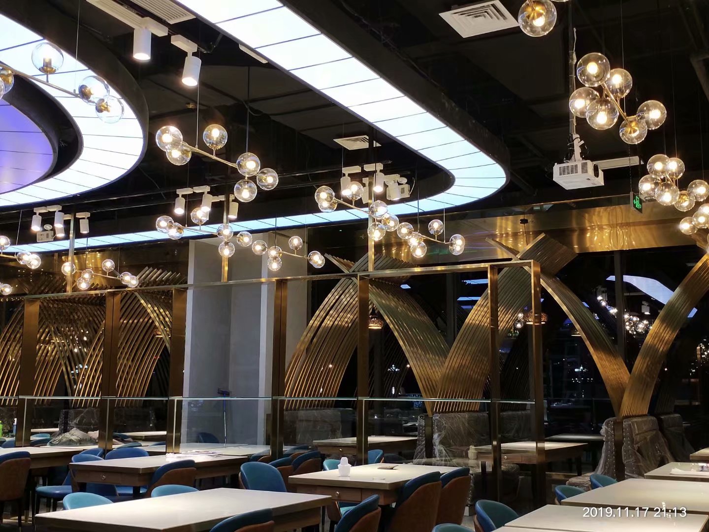 酒店金属装饰5.jpg